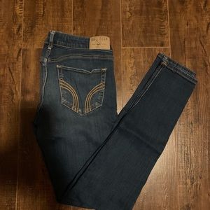Two pairs of hollister jeans 7R